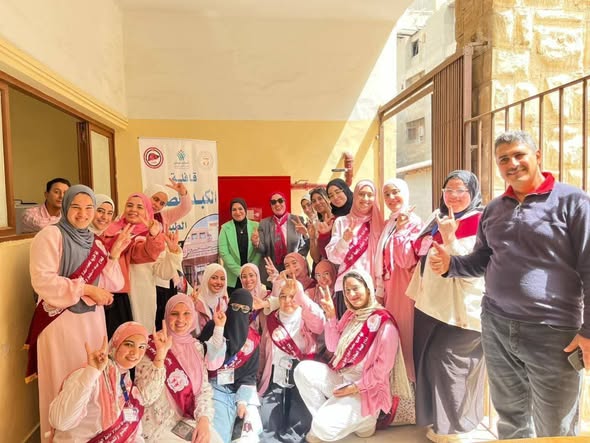 كلية التربية للطفولة المبكرة تستضيف قافلة طبية مجانية لدعم صحة منسوبيها