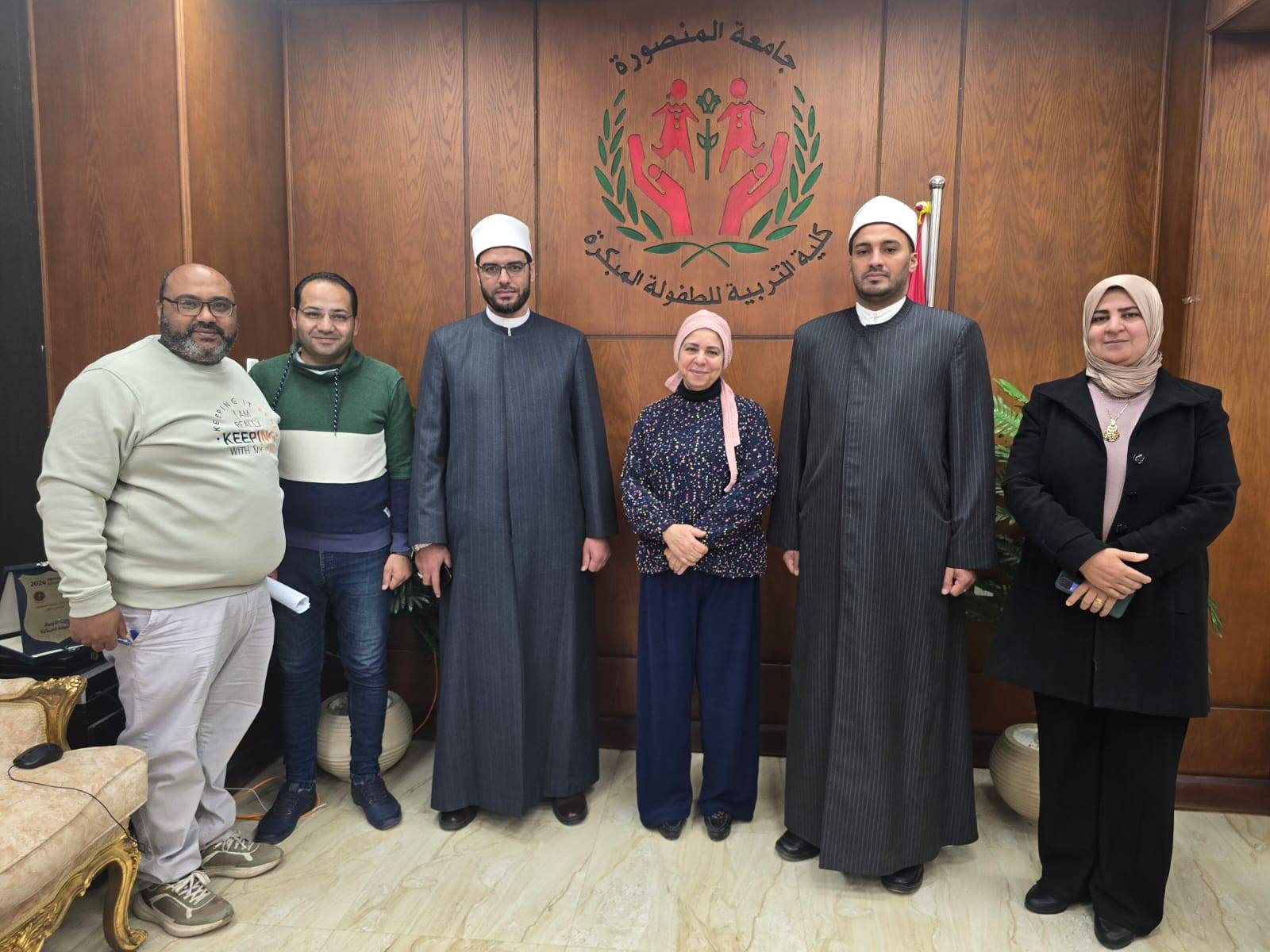  ندوة تثقيفية بالتعاون مع مشيخة الأزهر، بعنوان 